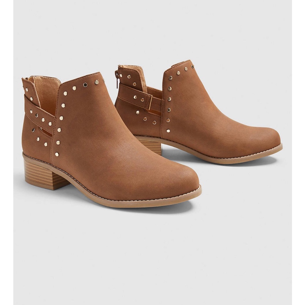NIB Lane Bryant Studded Boots